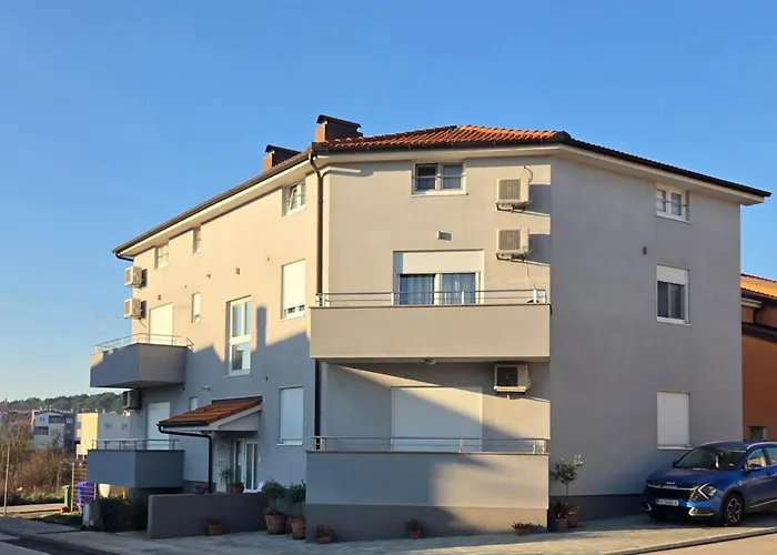 דירה Antonija פולה